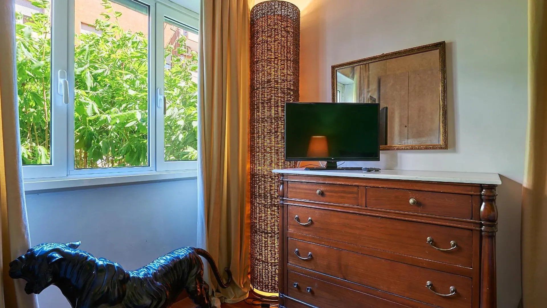 Interno 9 A San Pietro Apartment Rome Italy